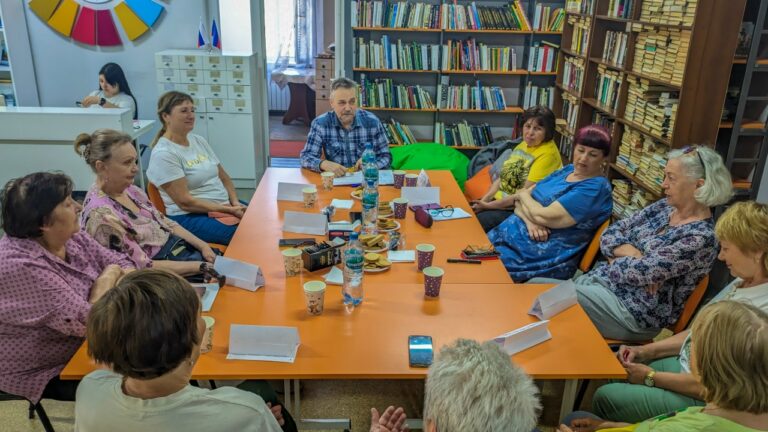 Не только отчёты, но и живые истории: команда «БлагоДарите» провела встречу в городе Счастье